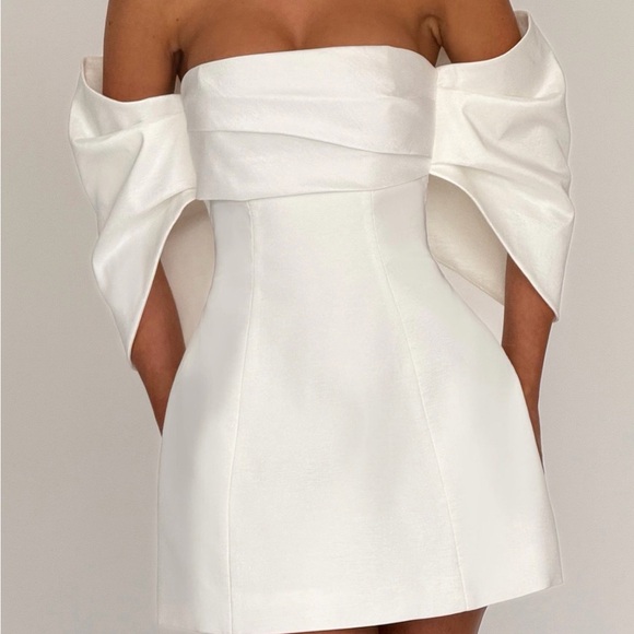 Baby Boo Dresses & Skirts - Chic Strapless White Dress